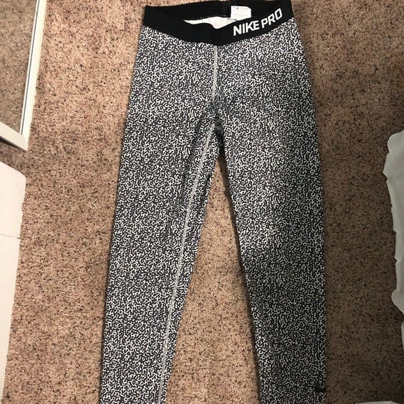 Nike Pants - Nike pro running tights. Nike Pants - Nike pro running tights.